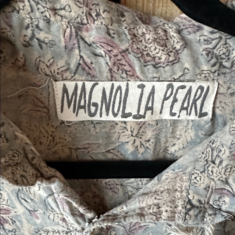 Magnolia Pearl Women's Patterned Button-Down Shirt - Picture 2 of 8